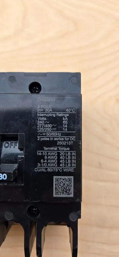 Автоматический выключатель Cutler Hammer GHB3030 30A 480V 3-Pole Circuit Breaker
