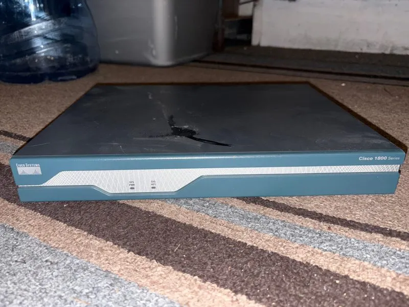 Маршрутизатор Cisco 1841 2-Port 10/100 Wired Router — фото лота 1