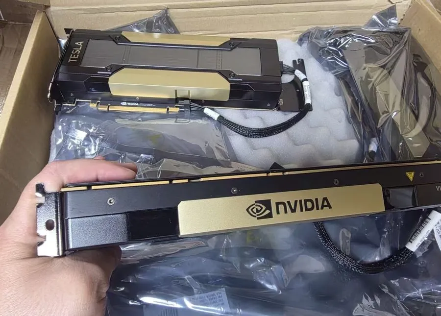 GPU-ускоритель PG500-216 NVIDIA/Dell Tesla V100 PCIe 32GB PCIe VRAM Accelerator 
