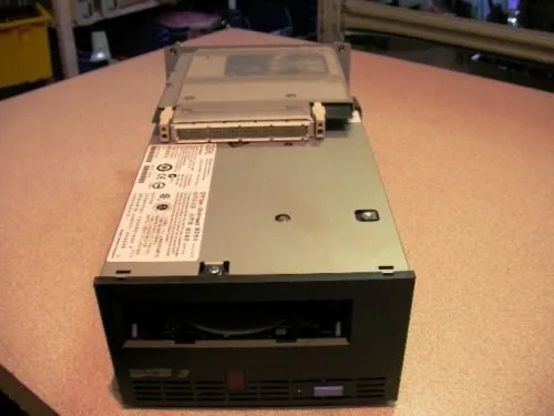 Ленточный привод IBM LTO Ultrium 3 24R2126 23R5105 Tape Drive 400 800GB Internal