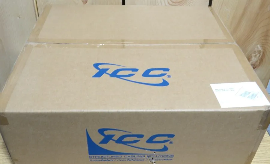 Стойка/шкаф Icc ICCMSRSV15 Rack Shelf 15in Deep Single Vented 3rms