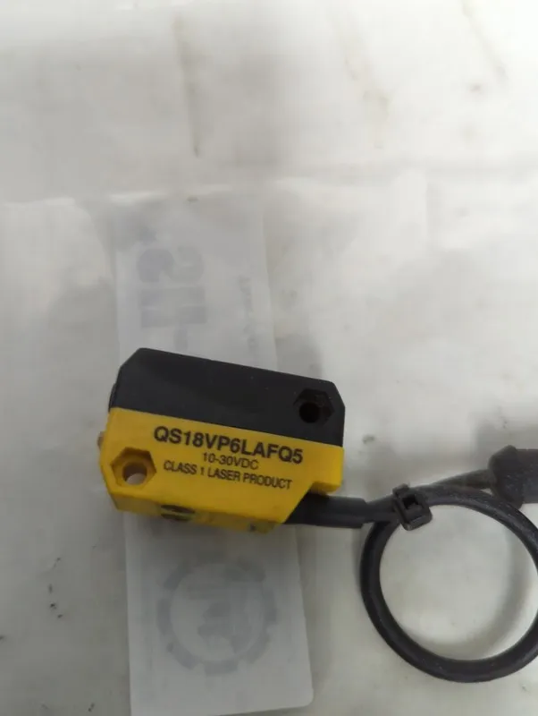 Фотоэлектрический датчик Banner QS18VP6LAFQ5 Photoelectric Sensor 10-30 VDC (TBI