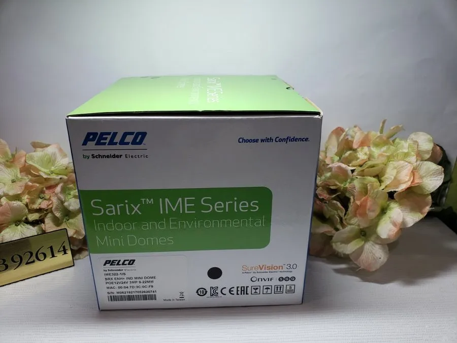 Камера Pelco IME322-1RS 3MP Sarix Enhanced 3mp Indoor Dome Camera With 9-22mm Le — фото лота 1