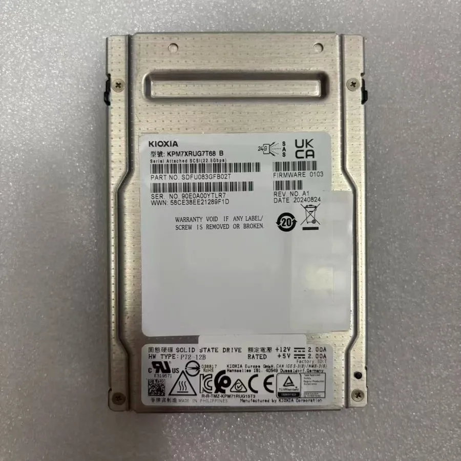 SSD-накопитель Kioxia KPM7XRUG7T68 SDFU083GFB02T 7.68TB SAS 24Gbps 2.5 inch Inte