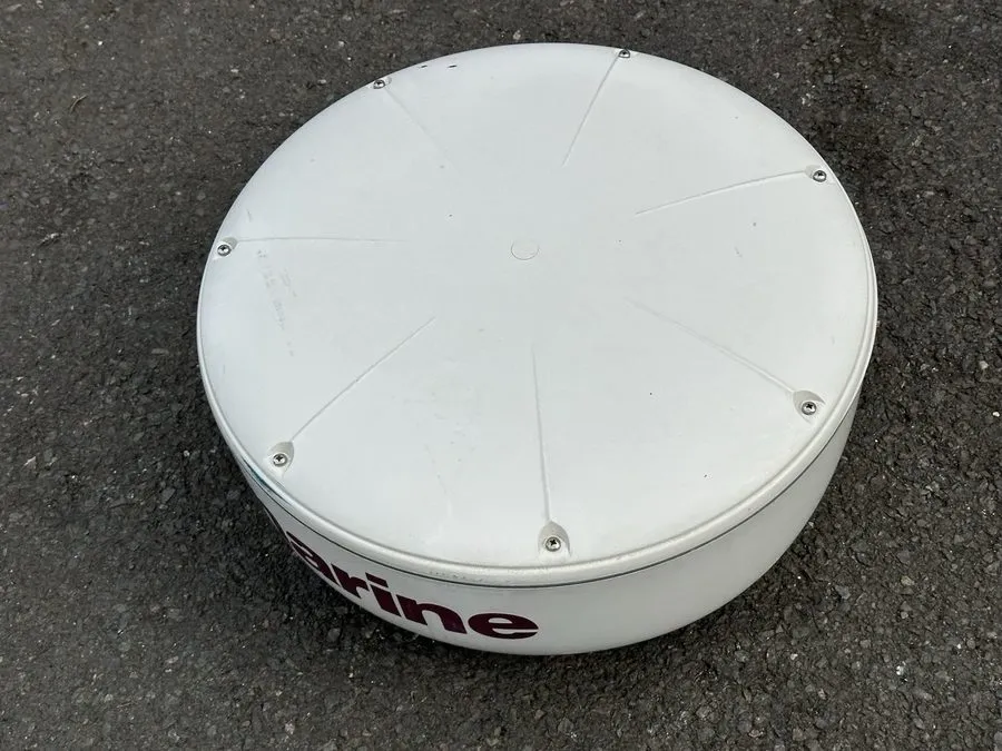 Радар Raymarine RD218 2kW 18" Radome Radar Scanner Dome E52065 C70 C80 C120 E80 