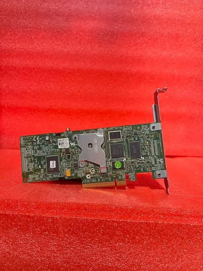 Контроллер Dell PERC H710 6Gb/s 8 Ports PCIe 2.0x8 SAS 2208 RAID Controller 0VM0
