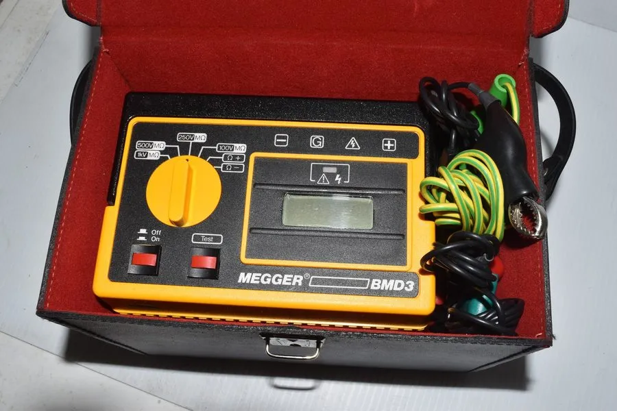 Тестер MEGGER BMD3 Portable Insulation Continuity Tester W/ CASE & ACC NEW? (WXA — фото лота 1