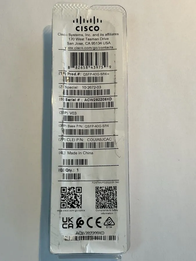 Трансивер Cisco QSFP-40G-SR4 40GBASE-SR QSFP+ Transceiver w/Holos