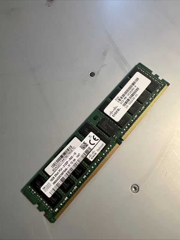 Модуль памяти Cisco 16GB DDR4 PC4-2133P ECC Registered RDIMM 288-Pin UCS-MR-1X16