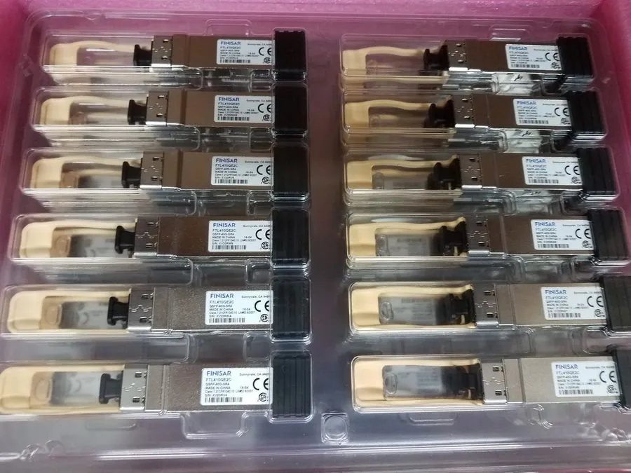 Трансивер FTL410QE2C QSFP-40G-SR4 Finisar 40BASE-SR4 150m QSFP+ Optical Transcei