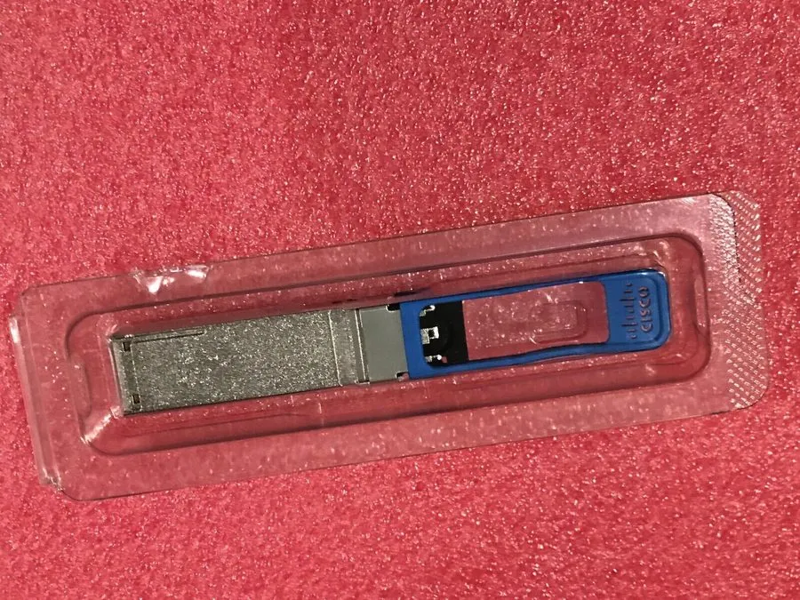 Трансивер CISCO QSFP-40G-LR4-S 40G 1310nm 10KM SMF LC Transceiver HOLOGRAM
