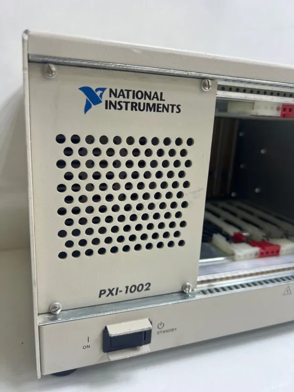 Шасси National Instruments PXI-1002 PXI 4-Slot Chassis