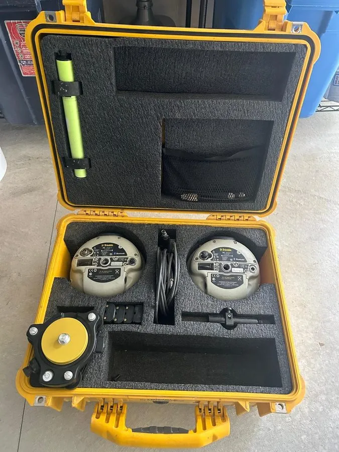 Геодезический прибор Trimble R8 Model 3 GNSS RTK Base + Rover Setup TSC3 (No Acc