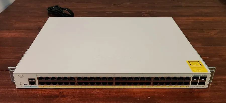 Коммутатор Cisco CBS 250 CBS250-48P-4G 48 Ports PoE Gigabit Ethernet Switch