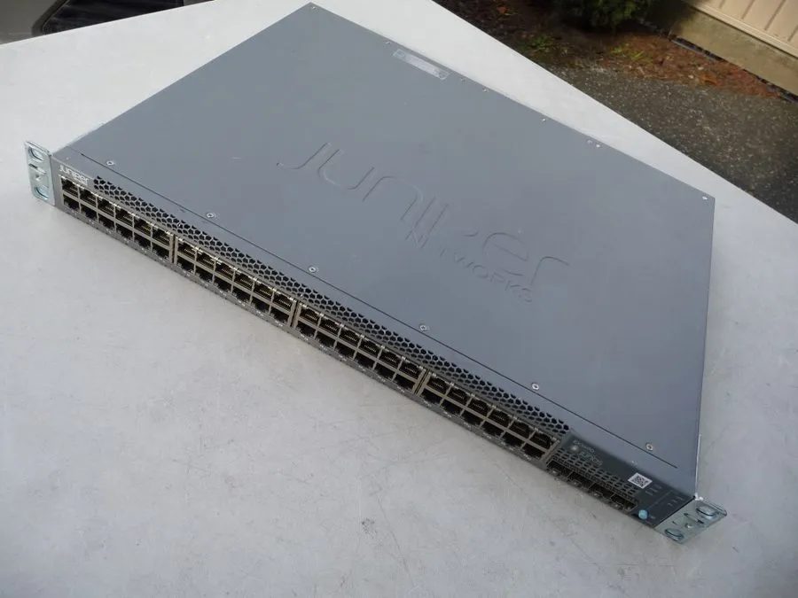 Коммутатор AU SELLER Juniper EX3400-48T Switch 48x1GbE 4x10GbE SFP+ 2x40GbE QSFP