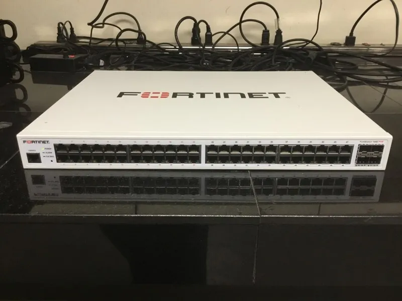 Коммутатор Fortinet FortiSwitch FS-148E-POE 48-Port PoE Managed Network Switch