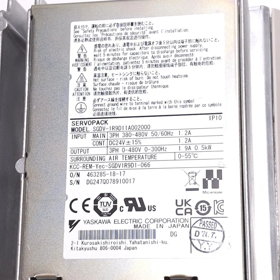 Сервопривод Yaskawa SGDV-1R9D11A SigmaV Servopack, 3-Phase 0-480VAC 0-300Hz, 500