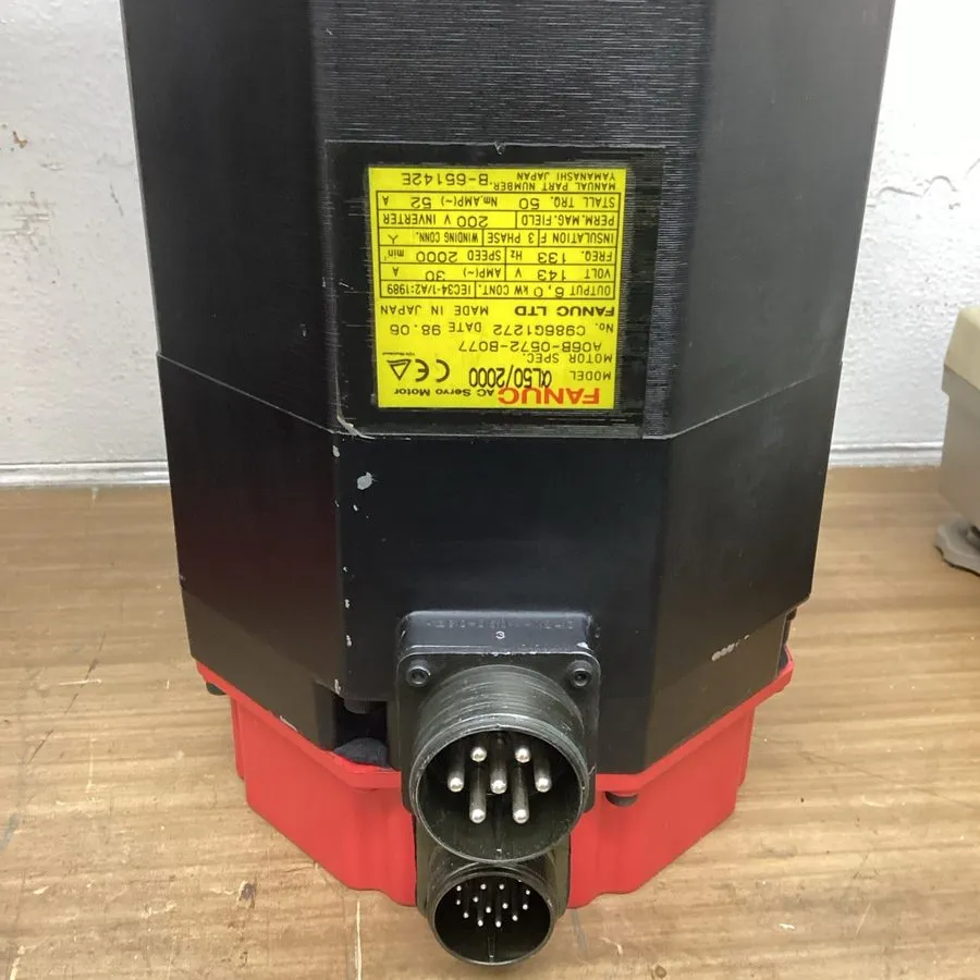 Серводвигатель FANUC AC Servo Motor A06B-0572-BO77 — фото лота 2