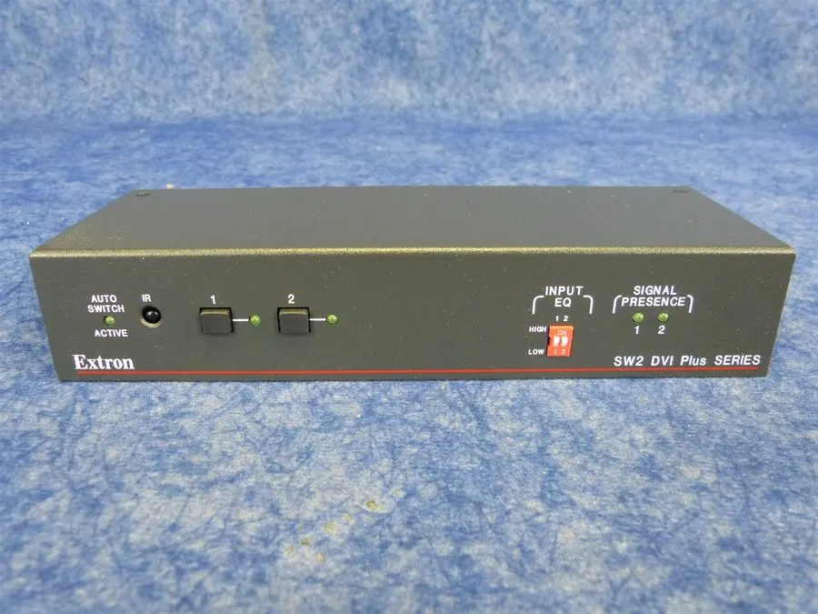 Видеокоммутатор Extron SW2 DVI Plus 60-964-21 Two Input DVI Switcher w/Stereo Au