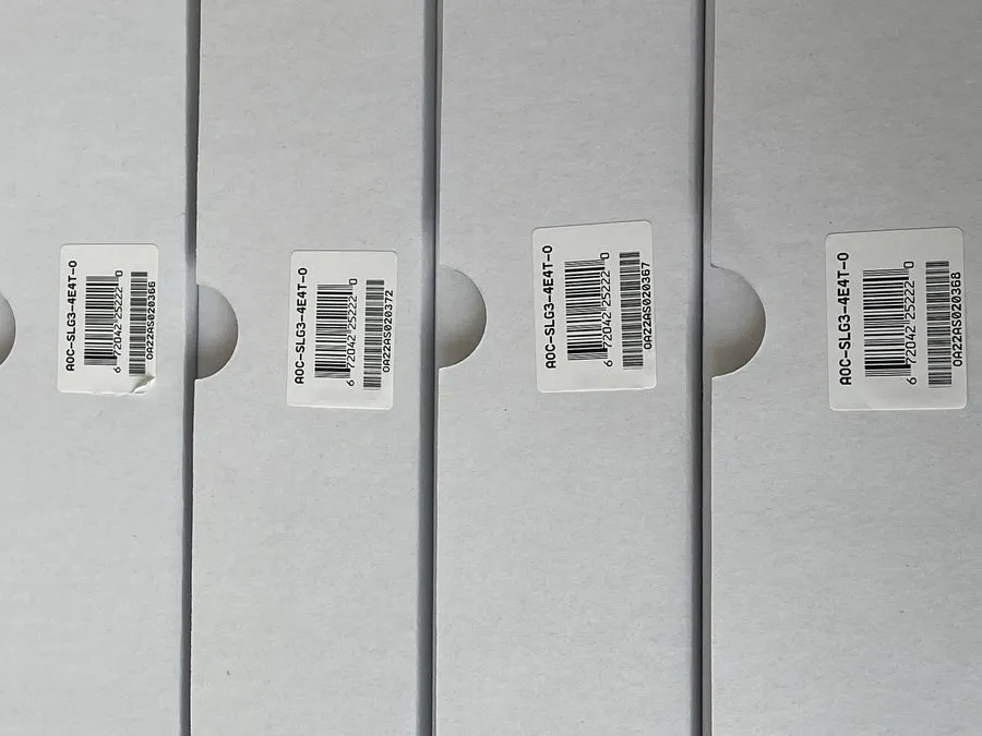 Кабель Supermicro AOC-SLG3-4E4T 12.8GB/s Quad-Port Gen-3 Internal NVMe HBA Raid