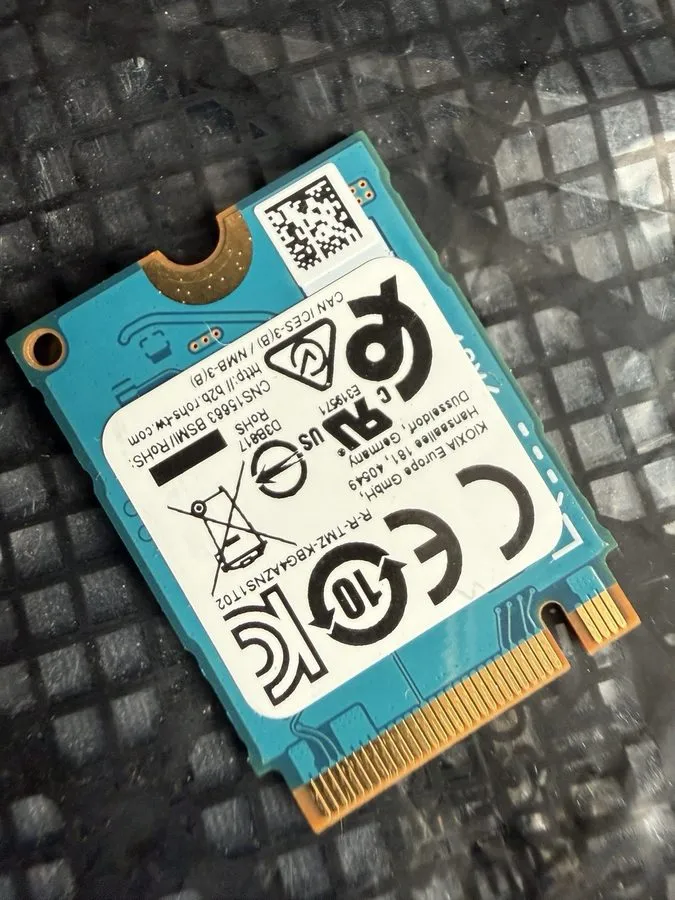 KBG40ZNS128G