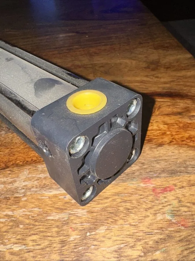 Пневмоцилиндр Norgren NEN1CX10 Pneumatic Cylinder, 1-1/2” X 10”, New, LO1 — фото лота 1
