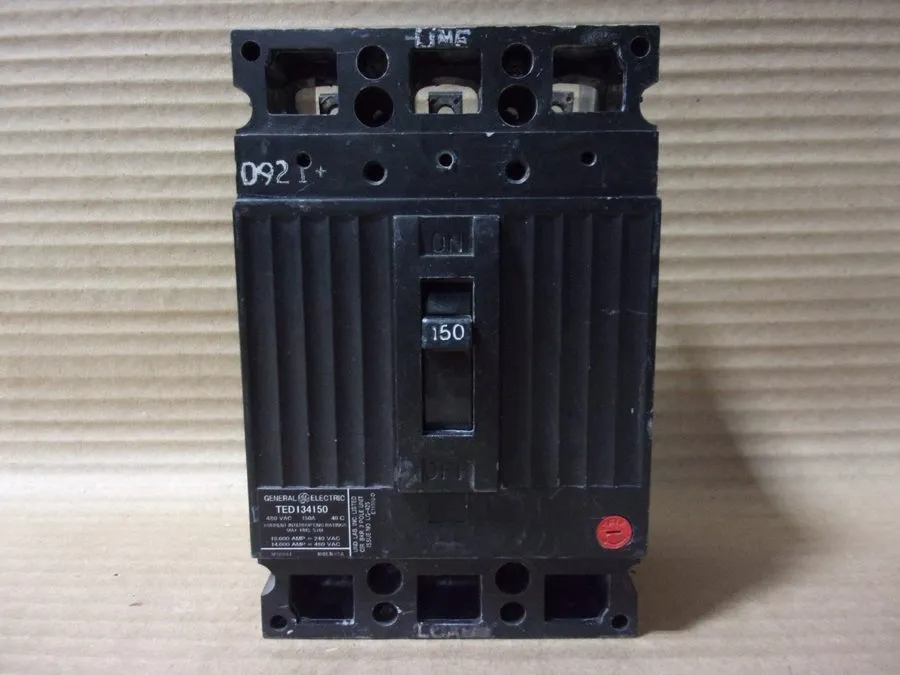 Автоматический выключатель GE TED134150 150 Amp 3 Pole 480V TED Circuit Breaker 