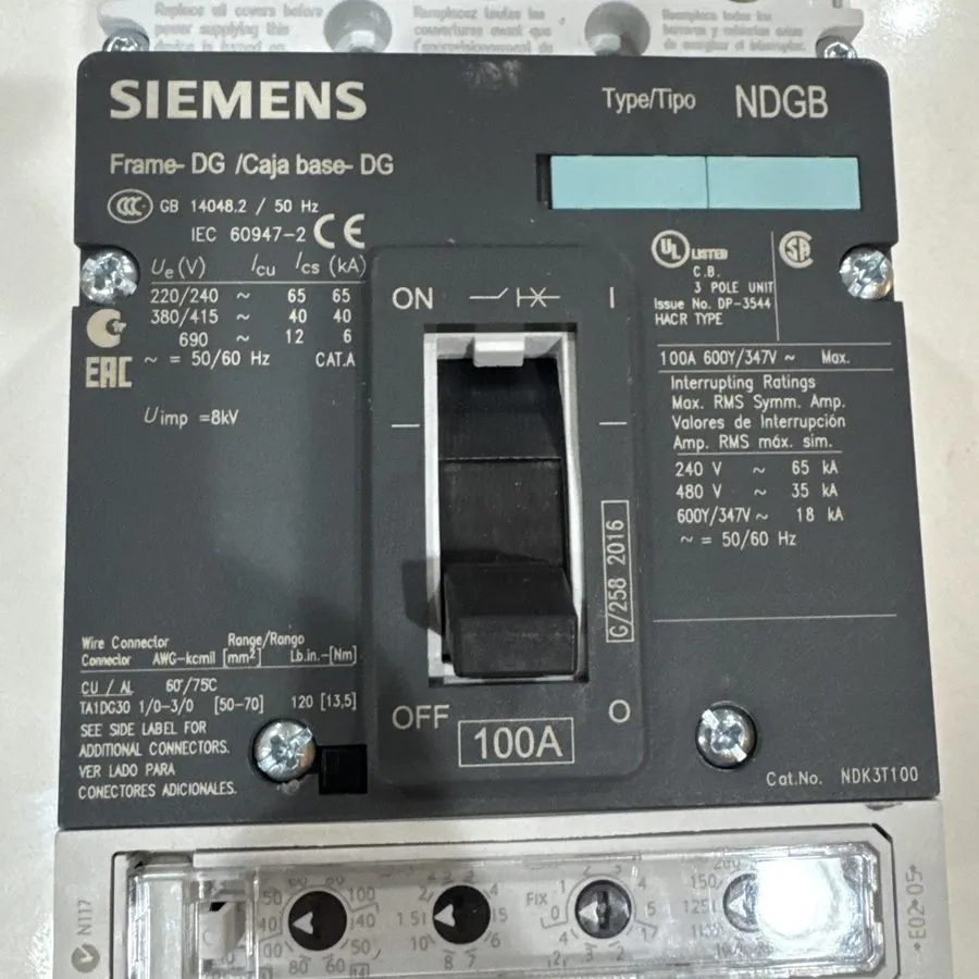Автоматический выключатель Siemens NDK3B100 Circuit Breaker 3P 100A 240/480V Typ — фото лота 1