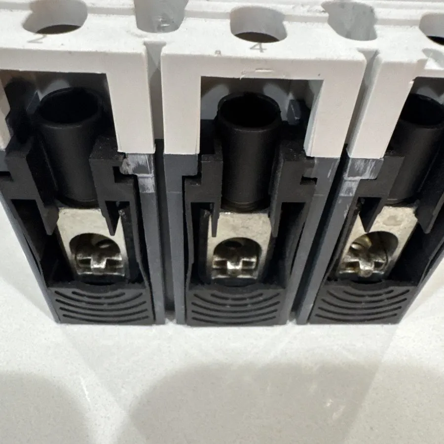 Автоматический выключатель Siemens NDK3B100 Circuit Breaker 3P 100A 240/480V Typ — фото лота 2