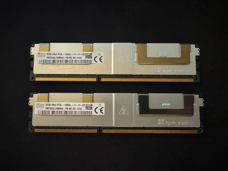 Модуль памяти SK Hynix 32GB 4Rx4 PC3L-12800L DDR3 ECC LRDIMM Oracle Sun HMT84GL7
