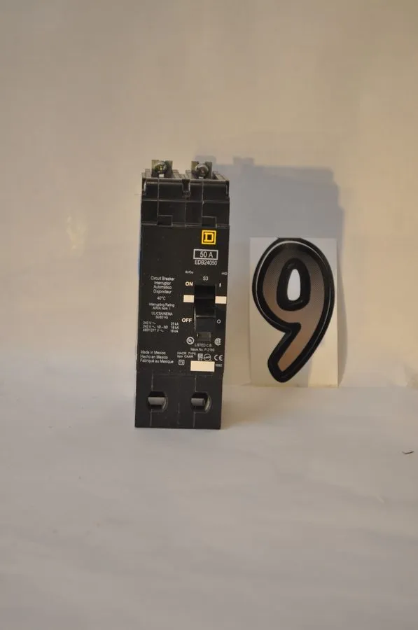 Автоматический выключатель Square D EDB24050 50A 480V 2P Bolt On Circuit Breaker — фото лота 1