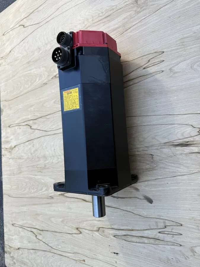 Серводвигатель Fanuc AC SERVO MOTOR A06B-0572-B077 — фото лота 2