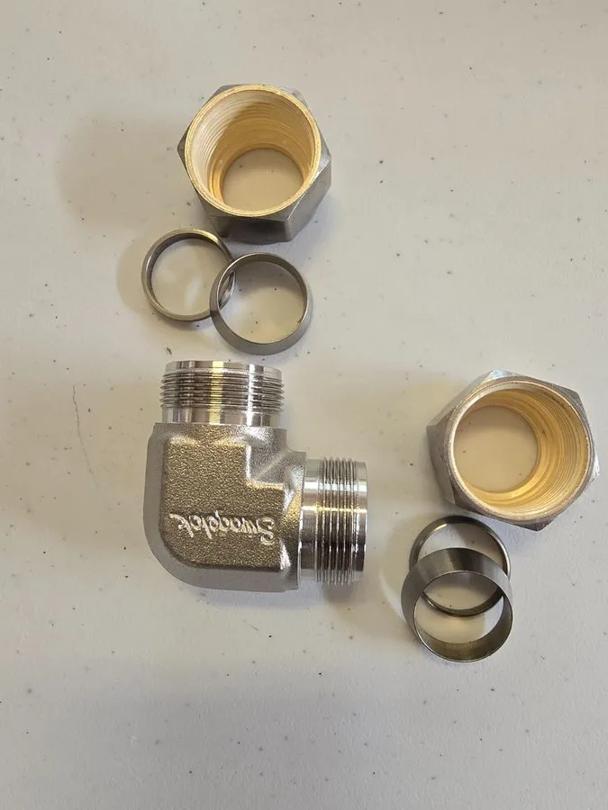 Фитинг Swagelok SS-1210-9 Stainless Steel Swagelok Tube Fitting FNSP