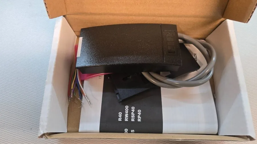 Оборудование видеонаблюдения HID iCLASS R10CKNN Mini access control er 6100CKN00 — фото лота 1