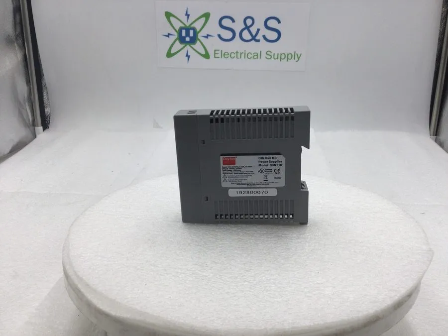 Блок питания Dayton 33NT18 Linear DIN Rail DC Power Supply Input 100-240 VAC Out