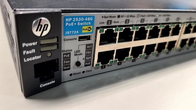 Коммутатор HP Aruba J9772A 2530-48G-PoE+ 48 Port Gigabit PoE+ Switch