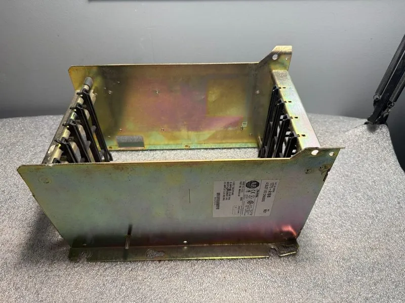 Модуль ввода-вывода 1771-A1B /B Allen Bradley PLC 5 Chassis