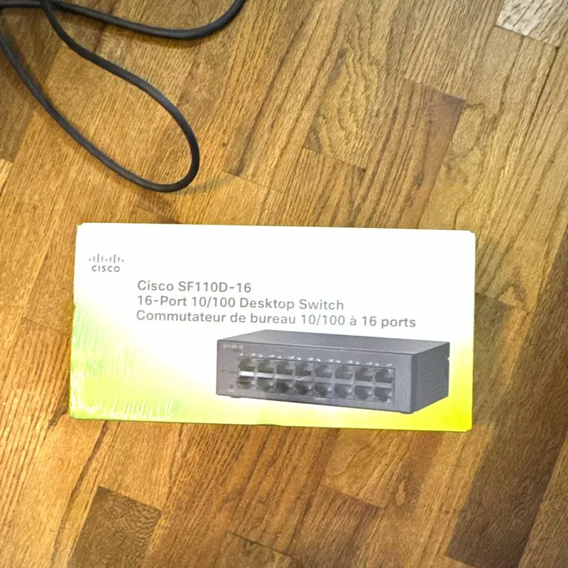 Коммутатор CISCO SF110D-16 16 Port Ethernet Desktop Switch — фото лота 1