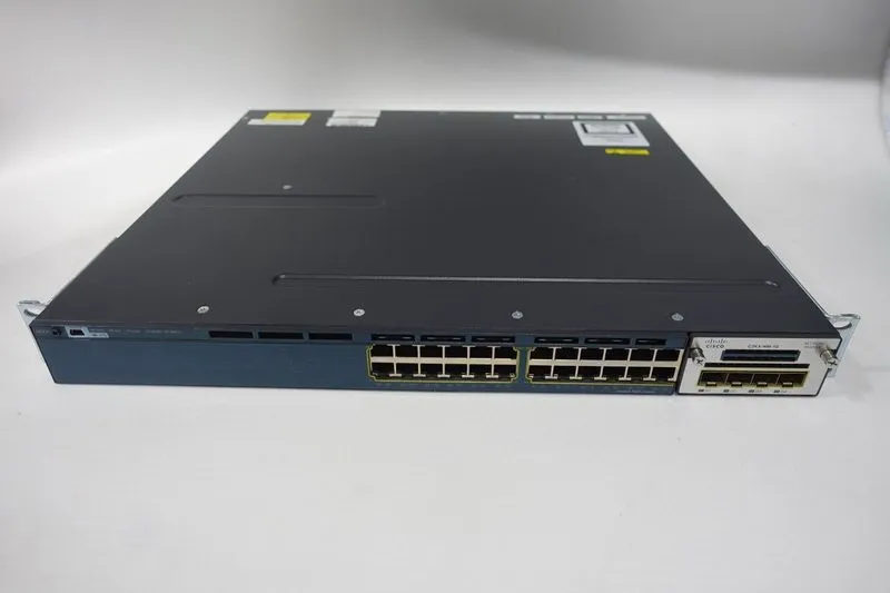 Коммутатор Cisco WS-C3560X-24T-S, 24xGbps RJ45, 4x1Gbps SFP C3KX-NM-1G, RMK