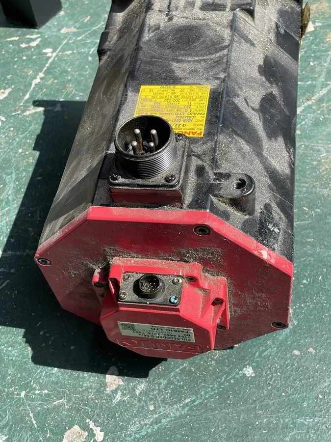 Серводвигатель Fanuc A06B-0247-B605 4kW 3000RPM 230VAC 3 Phase AC Servo Motor — фото лота 2