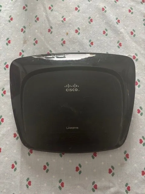 Маршрутизатор CISCO Linksys WRT54G2 V1 54 Mbps 4-Port 10/100 Wireless G Router
