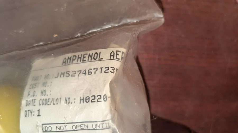 Разъём MS27467T23B35P Amphenol Circ Connector Plug w/ Contacts 100 Pos Male 23 S
