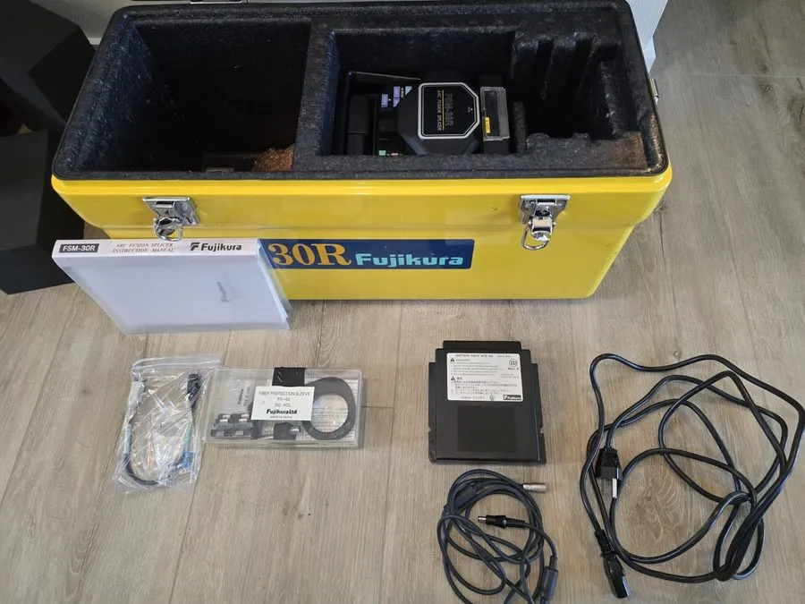 Сварочный аппарат Fujikura FSM-30R12 Ribbon Fiber Arc Fusion Splicer