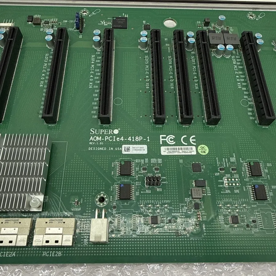Райзер-плата Supermicro AOM-PCIE4-418P-1 PCIe Gen4 x16 Riser Card Expansion Boar — фото лота 1