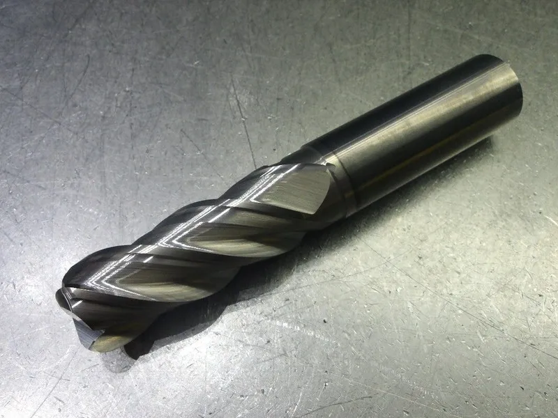 Режущий инструмент Kyocera/SGS 1" 5 Flute Carbide CR Endmill 1" Shank .01" R 388