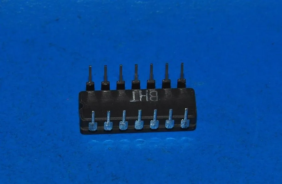 Микросхема SNJ54HC74J TEXAS INSTRUMENTS IC Logic — фото лота 1