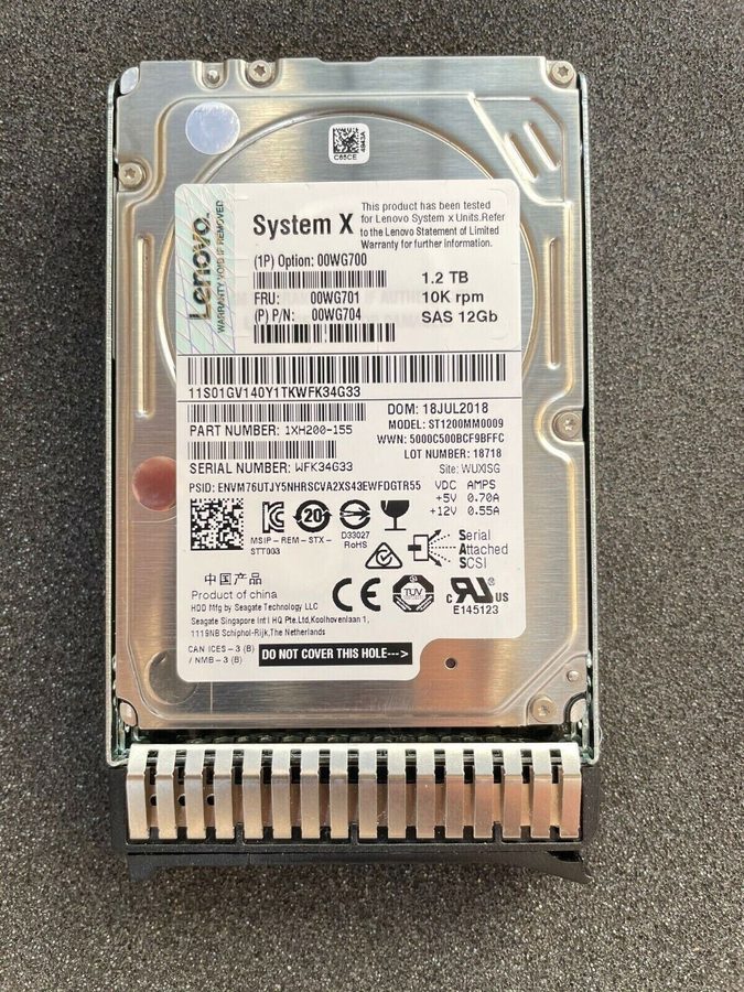 Жёсткий диск Lenovo 1.2TB 00WG701 00WG704 00WG700 10K SAS 12Gbps 2.5" G3HS HDD H