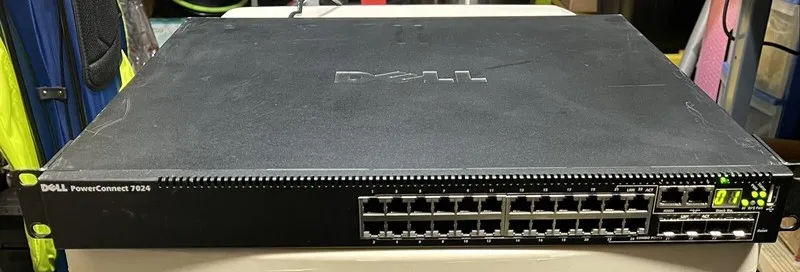 Коммутатор Dell PowerConnect 7024 24-Port Gigabit Network Switch