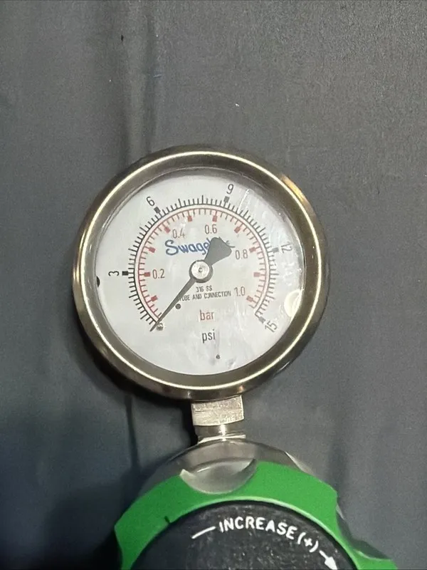 Трубопроводная арматура Swagelok KPR1CFL412A20000 Pressure Regulator HP Max 100 