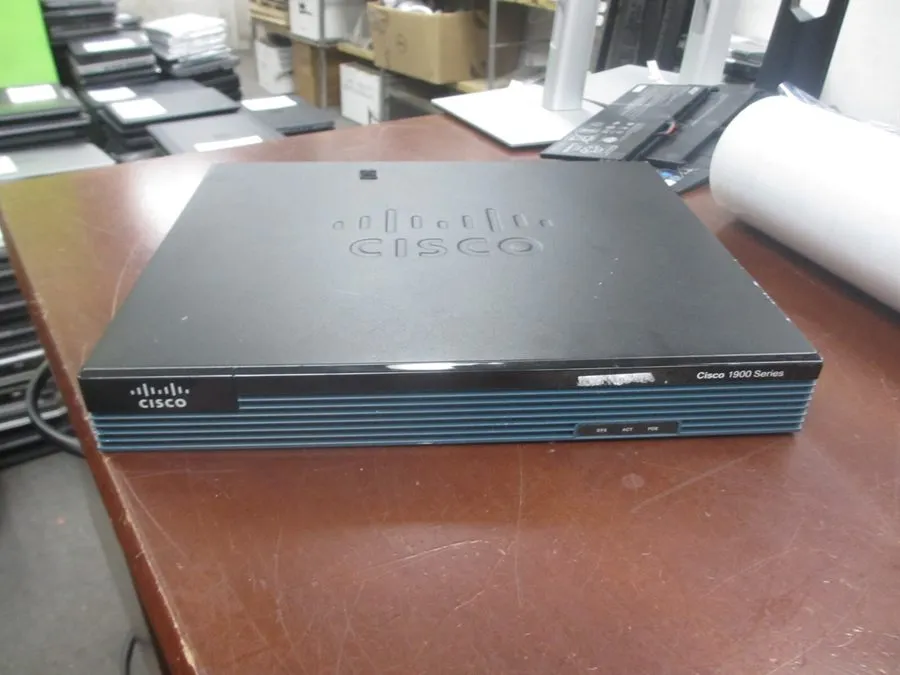 Маршрутизатор Cisco 1921 CISCO1921/K9 V05 2-Port Gigabit Integrated Service Rout